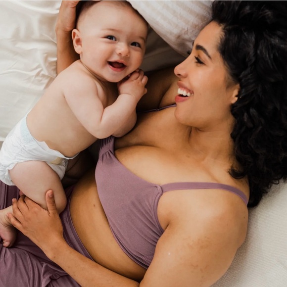 Kindred Bravely Sublime Bamboo Hands Free Pumping Lounge & Sleep Bra - Picture 1 of 15